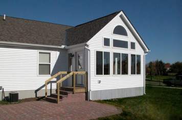 1_suncraft-window-porches-28