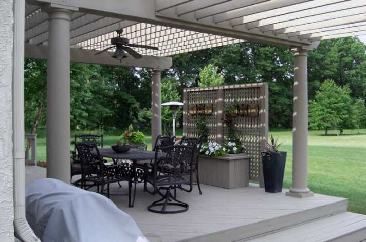 Suncraft Design Build custom wood pergola over deck with railing Columbus Ohio