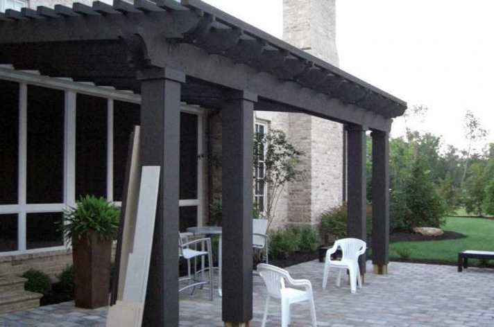 Suncraft Design Build custom pergola with privacy screens and outdoor living space Columbus Ohio
