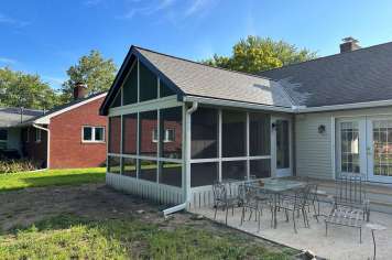 Screened porch deck Columbus Ohio backyard outdoor space
