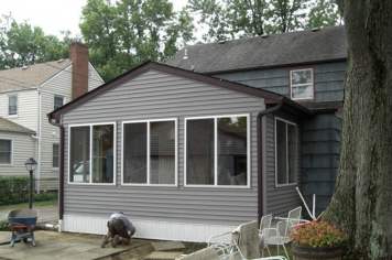 1_suncraft-window-porches-25