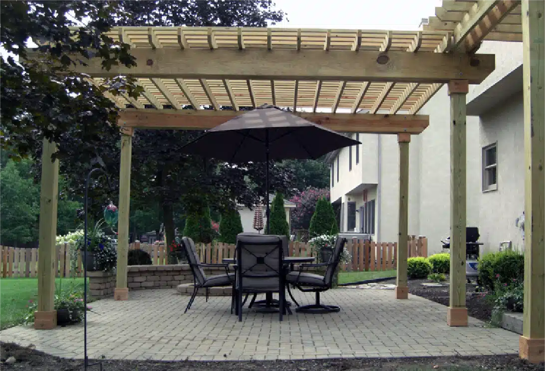 Close-up of cedar pergola beam and slat construction by Suncraft pergola builders in Columbus, Ohio